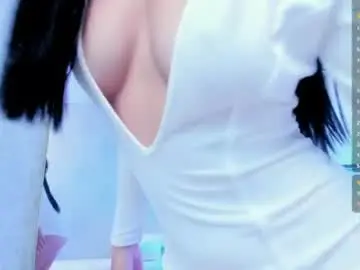 Chaturbate Watch Live Sex Cams of isa_little4u