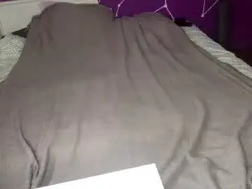 Chaturbate Free Live Porn of puddlesnug