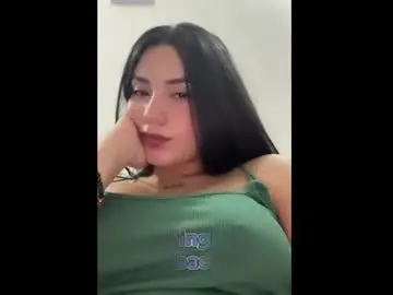 Chaturbate Live Porn of lia_14_
