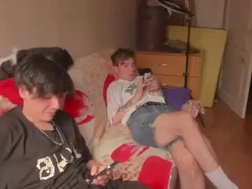 Chaturbate Live Sex Cam of stralght_twinks