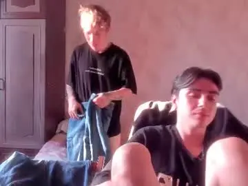 Chaturbate Watch Live Sex Cams of stralght_twinks
