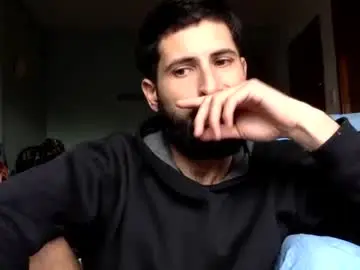 Chaturbate Free Porn Cam of fabrizzio02