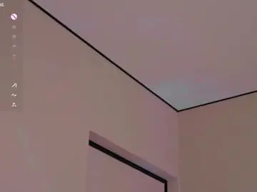 Chaturbate Live Sex Cam of mia_milagros