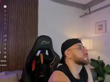 Chaturbate Sex Chat of maximo_wolf1