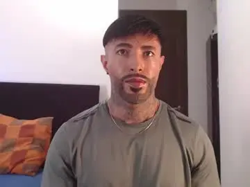 Chaturbate Live Porn of maximus_golden
