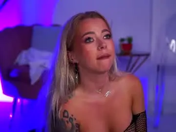 Chaturbate Free Porn Cam of redlaraa