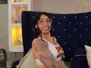 Chaturbate Free Live Porn of madele_hills