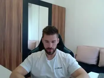 Chaturbate Live Sex Cam of darius_94