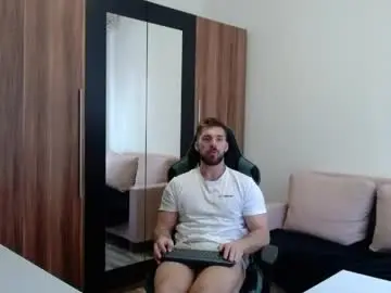 Chaturbate Free Porn Cam of darius_94