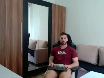 Chaturbate Sex Cam of darius_94