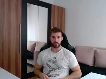 Chaturbate Live Sex of darius_94