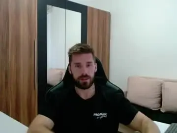 Chaturbate Adult Webcams of darius_94