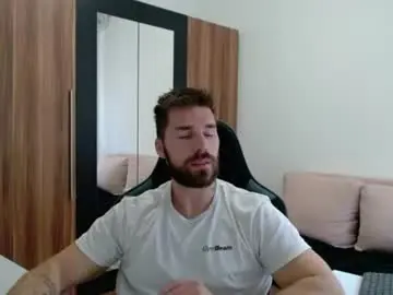 Chaturbate Free Porn Cam of darius_94
