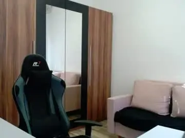 Chaturbate Sex Cam of darius_94