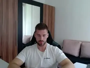 Chaturbate Live Sex Cam of darius_94