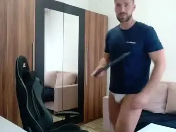 Chaturbate Nude Webcam of darius_94