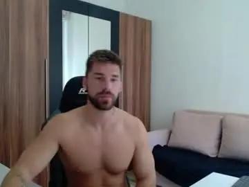 Chaturbate Live Sex Cam of darius_94