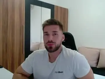 Chaturbate Live Sex of darius_94