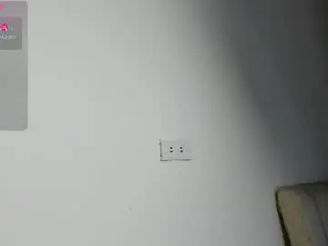 Chaturbate Live Sex Cam of karen_roldan