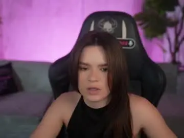 Chaturbate Nude Webcam of kira0541