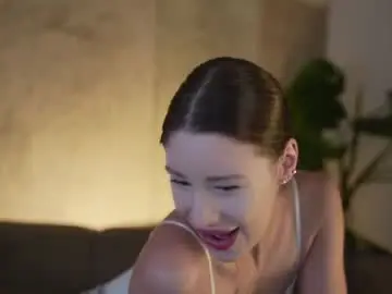 Chaturbate Watch Live Sex Cams of kira0541