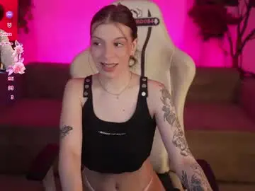 Chaturbate Nude Webcam of kira0541