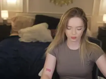Chaturbate Live Sex Cam of kira0541