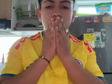 Chaturbate Sex Cam of santiagomg_