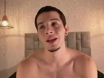 Chaturbate Live Sex of isaacblaze_