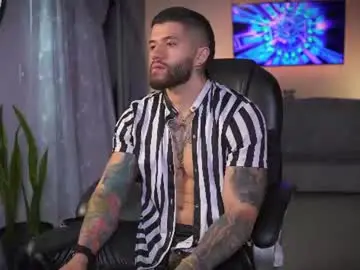 Chaturbate Live Sex Cam of frankfarrellx