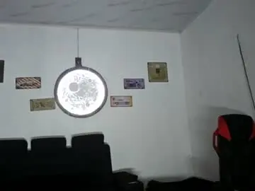 Chaturbate Best live sex cam show of kerlinn2711