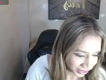 Chaturbate Live Sex of evy_lux_v