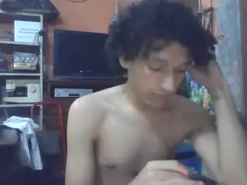 Chaturbate Live Sex Cam of alejandroperdomo8481