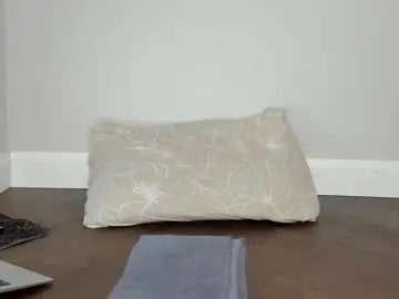 Chaturbate Free Porn Cam of bigtroublelittlechina