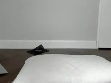Chaturbate Free Porn Cam of bigtroublelittlechina
