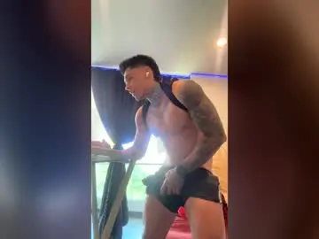 Chaturbate Live Sex of dominiofit