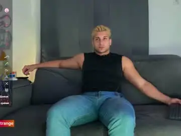 Chaturbate Live Sex Cam of apolo_strange