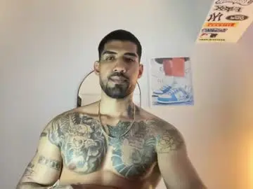 Chaturbate Free Porn Cam of myke_esthetic