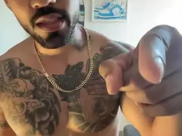Chaturbate Free Porn Cam of myke_esthetic