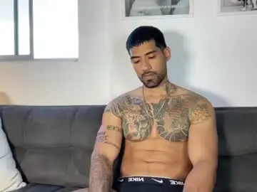 Chaturbate Sex Cam of myke_esthetic