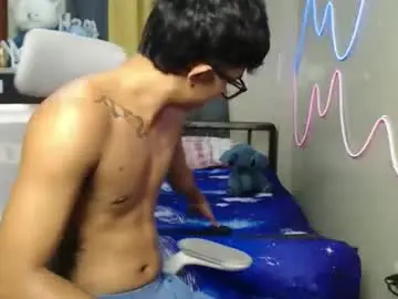 Chaturbate Live Sex Cam of ur_hottestjonny