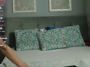 Chaturbate Free Porn Cam of mira_glow