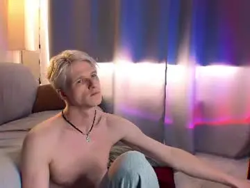 Chaturbate Live Sex Cam of jack_frozt