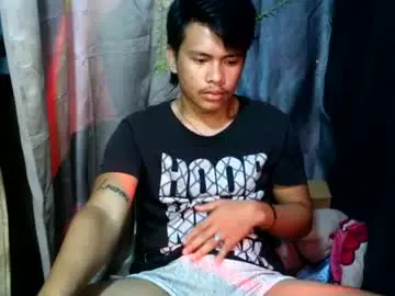 Chaturbate Live Sex Cam of pinoy_sweetieboy69
