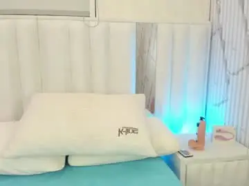 Chaturbate Live Sex of serena_lovee