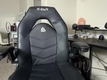 Chaturbate Live Sex Cam of 10inch_gymjunky
