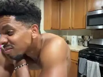 Chaturbate Free Live Porn of 10inch_gymjunky