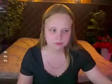 Chaturbate Live Sex of crystallpaws_