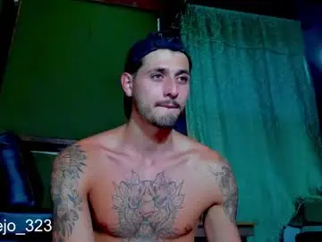 Chaturbate Sex Chat of alejo_323__