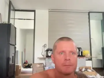Chaturbate Sex Chat of rabbit_eyes69